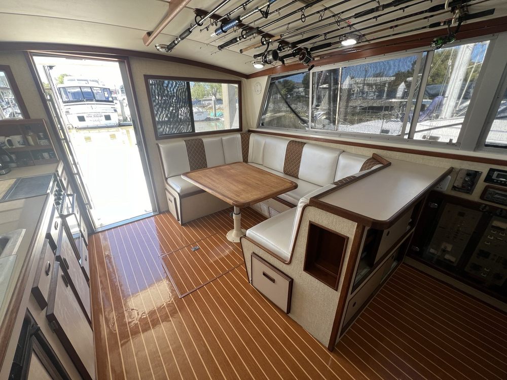 Cabin cruiser gets new interior - photo 1 - by James Boat and Fiberglass Repair, Dixon, CA