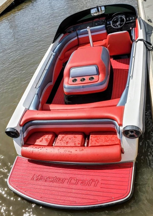 96 MasterCraft ProStar 190 gets update - by James Boat and Fiberglass Repair, Dixon, CA - new interior from the back, including new built in seating above the swim step